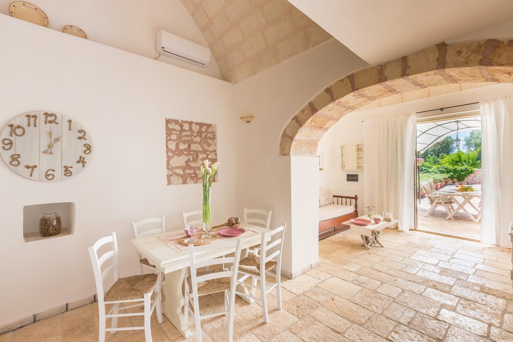 La Corte Della Masseria San Vito dei Normanni Esterno foto